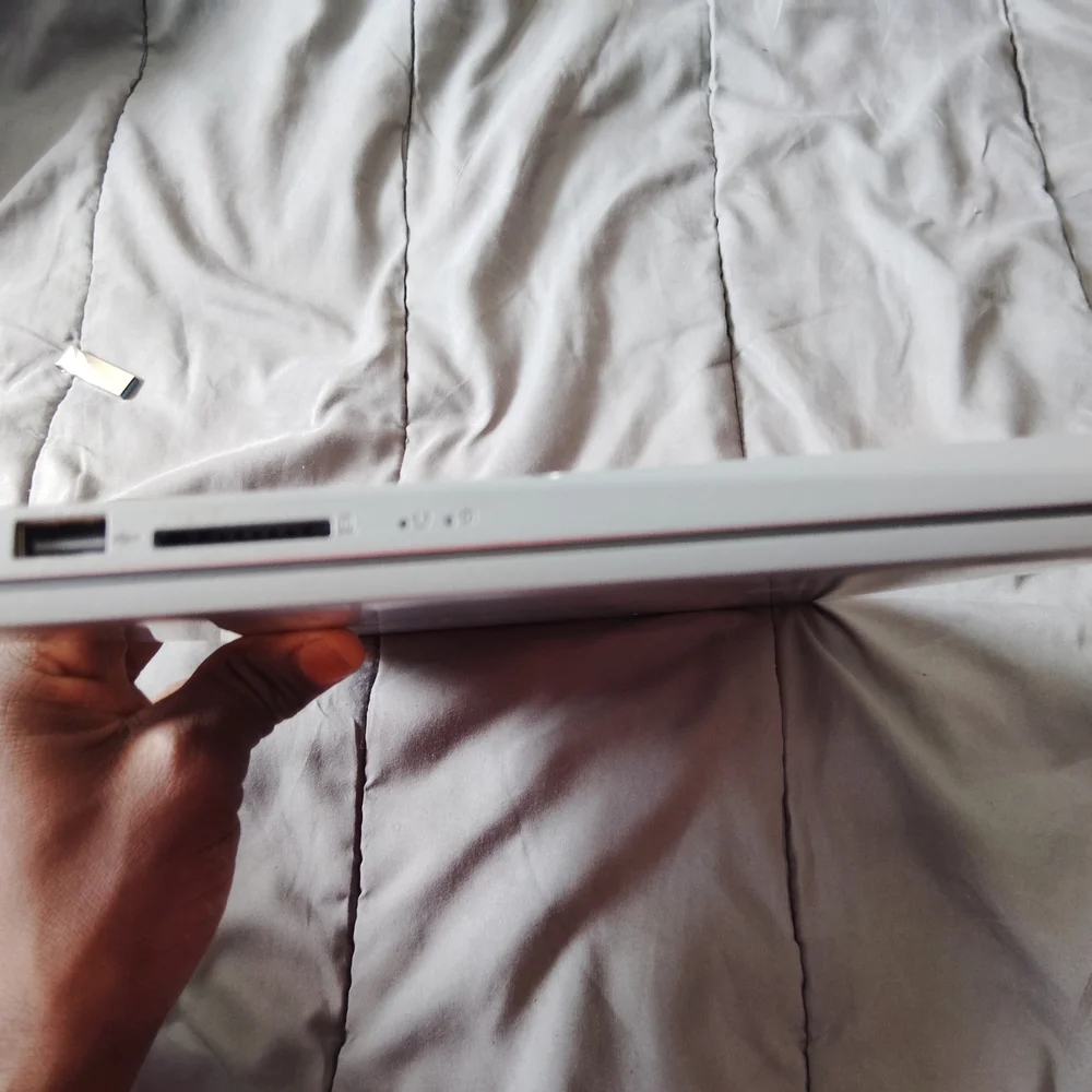 Lenovo Intel Pentium Silver N6000 Laptop